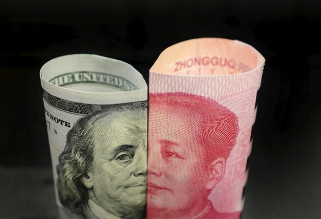 الصين تعرف كيف تقوّض هيمنة الدولار… هل هناك نظام جديد للتعاملات المصرفية؟
