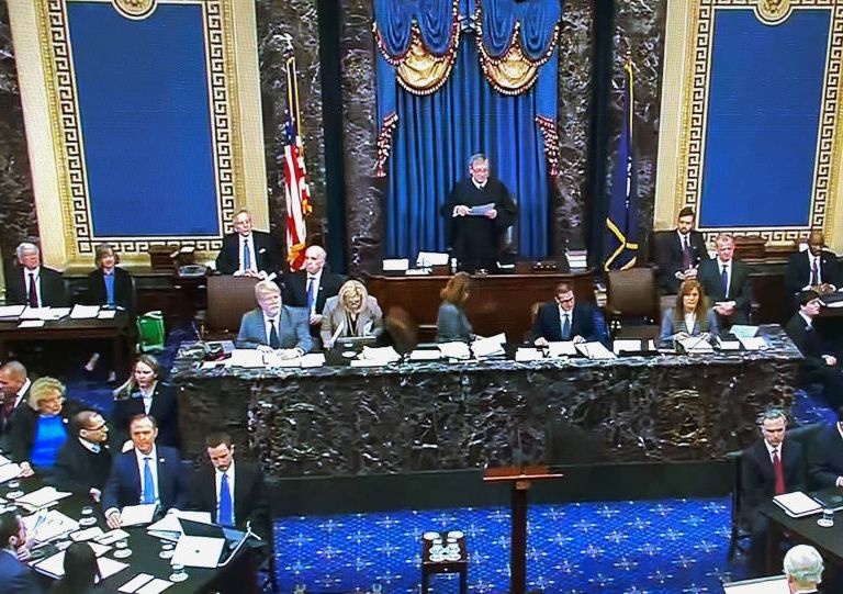 مجلس الشيوخ يصوت بأغلبية 53 صوتا لاعتماد إجراءات محاكمة ترامب