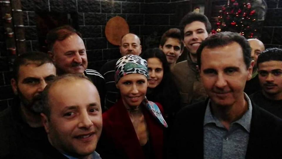 السيد الرئيس بشار الأسد وعائلته في مطعم الطربوش في قرية السودا بطرطوس
