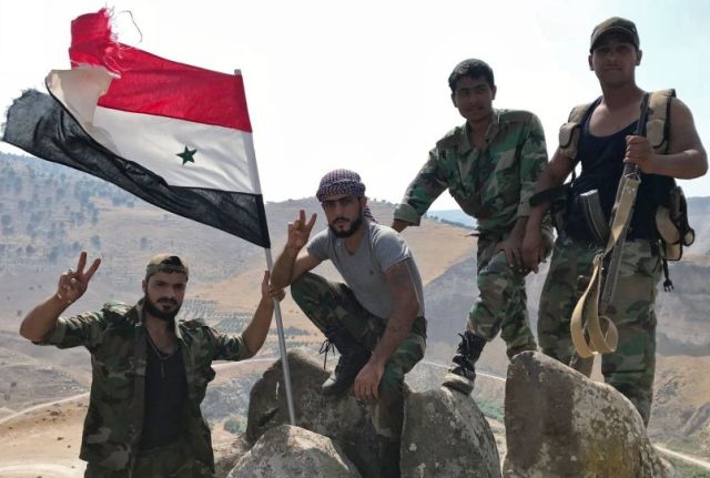 الجيش السوري يصفي 3 دواعش مختبئين في أحد مغاور تلول الصفا