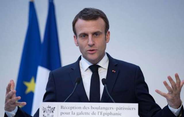 ماكرون يدعو مواطنيه لحوار وطني ينهي الأزمة في فرنسا