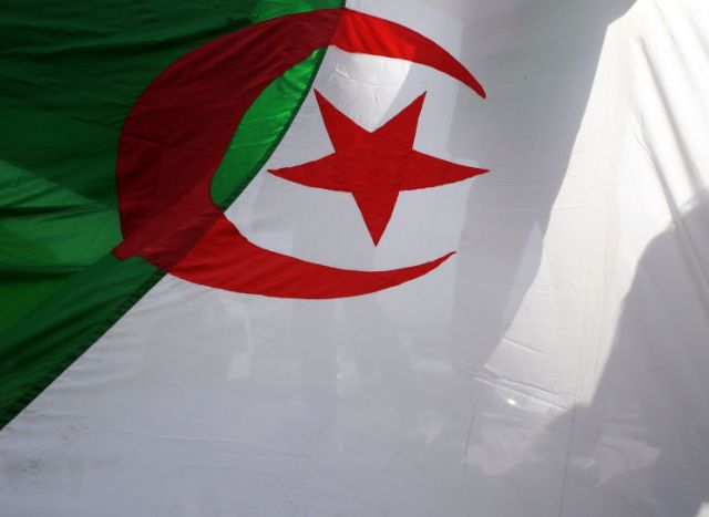 في ظل غموض نوايا بوتفليقة... الجنرال علي غديري أول مرشح لانتخابات الرئاسة الجزائرية