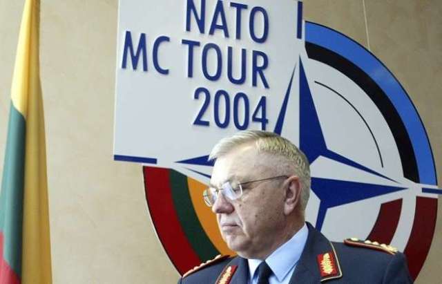 جنرال سابق في الناتو يتهم واشنطن بـ"خيانة" الأوروبيين