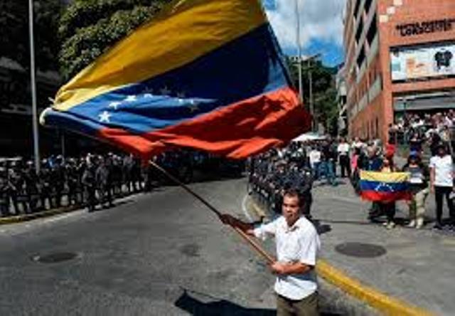 الاتحاد الأوروبي يحذّر: لا للتصعيد العسكري في فنزويلا