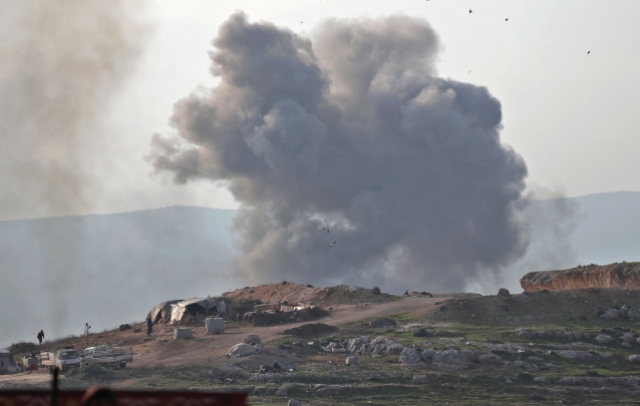 نقاط المراقبة التركية تُحرس من قبل «النصرة»! … قصف جوي سوري روسي هو الأعنف يقضي على عشرات الإرهابيين في إدلب