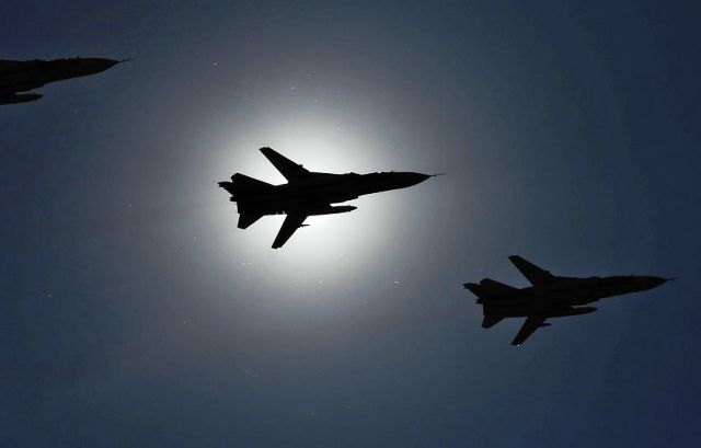 الطيران الحربي الروسي يشن 14 غارة على مواقع للنصرة بريف إدلب