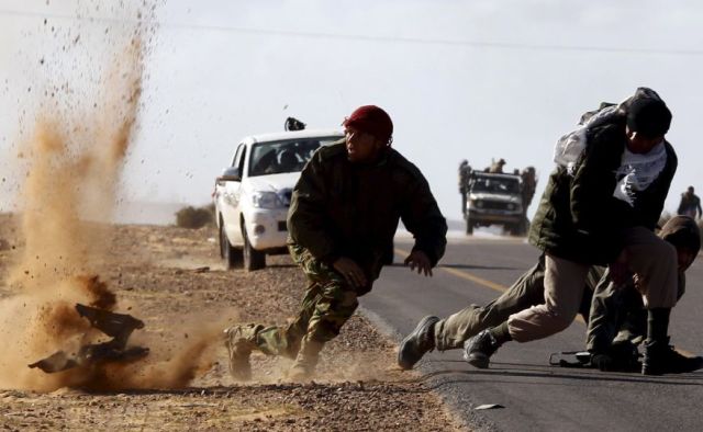 عسكرة المشهد الليبي: "الخارج" والعبث بدماء الليبيين!