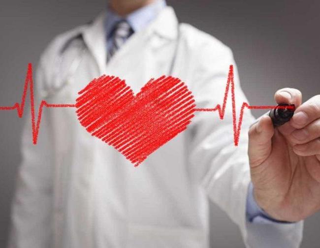 النوبة القلبية: ما هو أول شيء يجب فعله؟

