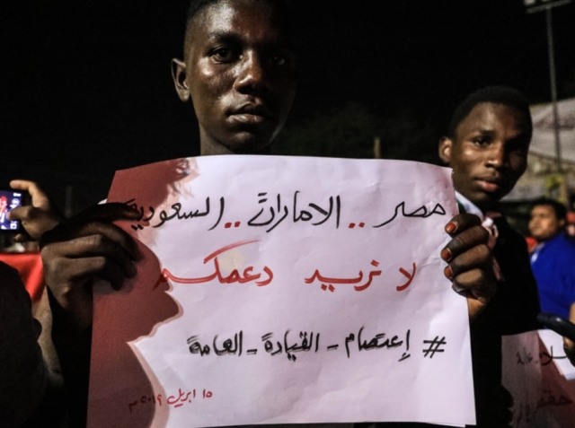 السودان..البرهان يواصل التفافه على الشارع: افتضاح التدخل السعودي ــ الإماراتي