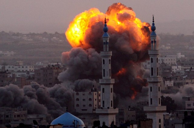 مغامرة نتنياهو باهظة الثمن.. عاصفة حماس الصاروخية تعصف بـ "إسرائيل"