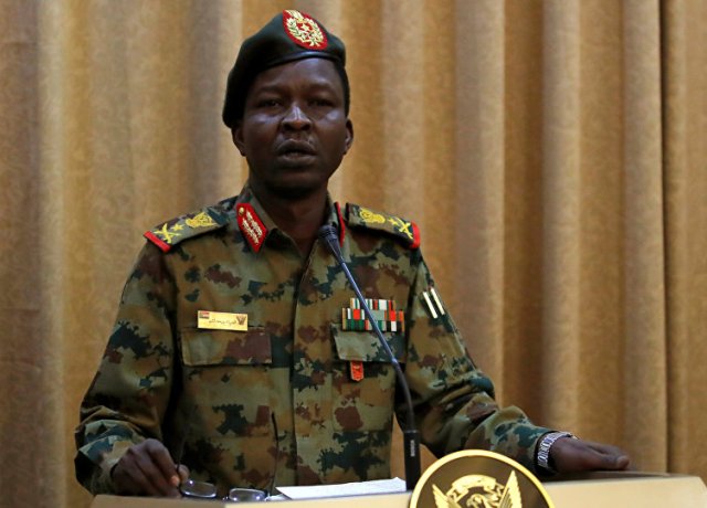 المجلس العسكري السوداني يتفق مع المعارضة على فترة انتقالية مدتها 3 سنوات