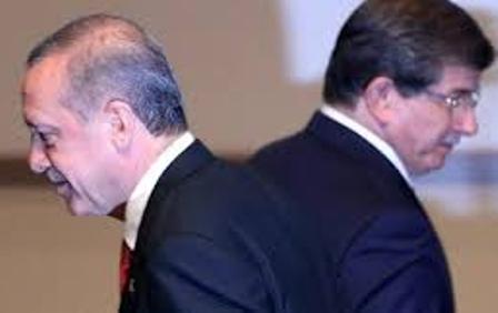 الأخوة الأعداء... أوغلو ضدّ أردوغان.. بقلم: مصطفى شلش  