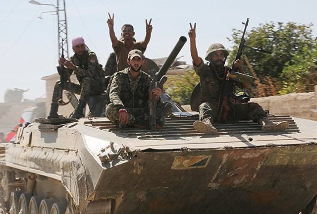 الجيش السوري يواصل التقدم في ادلب.. هل سيشتبك مستقبلا مع "اللاعبين"؟