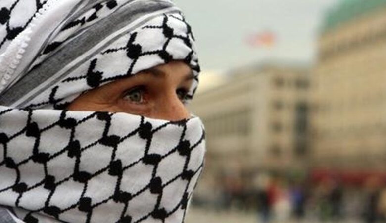 ما هي معنى الرموز الموجودة على الكوفية الفلسطينية؟
