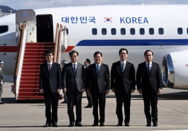 وفد كوري جنوبي في زيارة تاريخية إلى الشمال للقاء الزعيم كيم