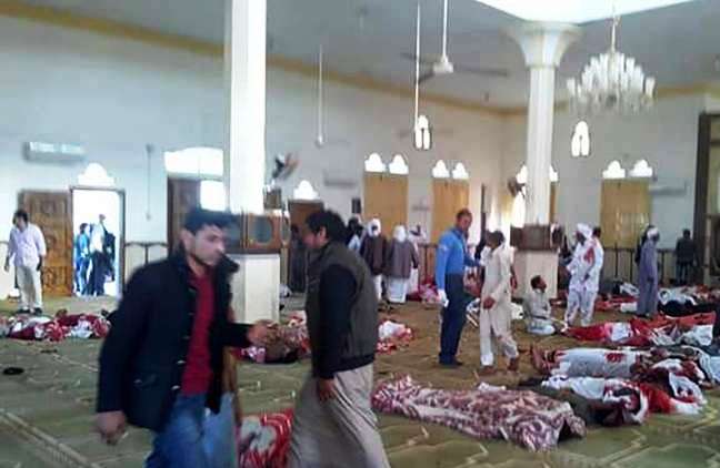 235 شهيدا في هجوم على مسجد بشمال سيناء والرئاسة تعلن الحداد