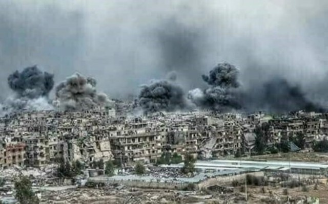 الجيش السوري يواصل معركة تأمين مخيم اليرموك ويقطع الإمداد عن داعش في الحجر الأسود