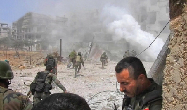 معارك عنيفة في جنوب دمشق.. ومزيد من التقدم للجيش والمساحات تضيق على داعش