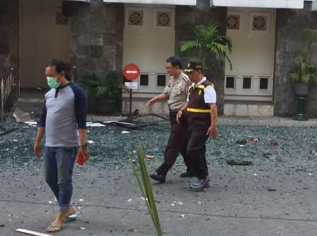 هجمات دامية على كنائس بأندونيسيا