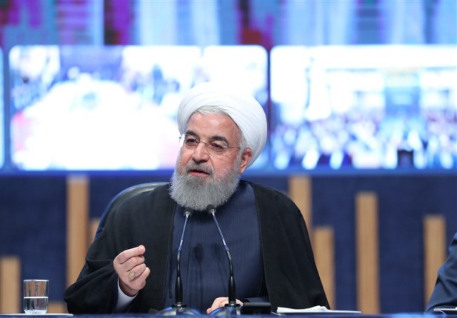 روحاني: أمريكا لا تلتزم بتعهداتها والاتفاق النووي سيبقى رغماً عن أنفها
