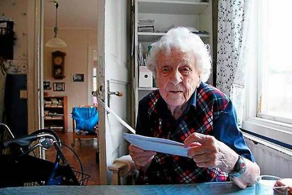 بلدية سويدية تبعث برسالة لمسنة عمرها 104 سنة للتسجيل بروض الأطفال
