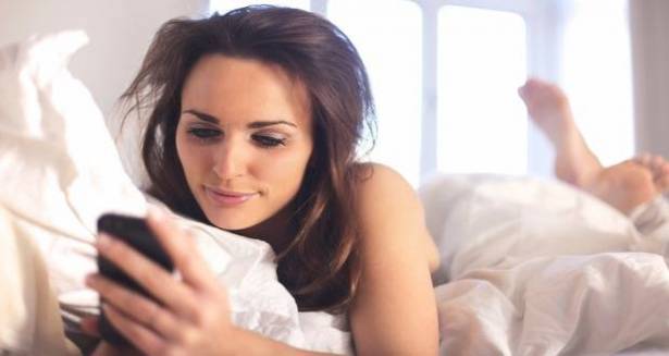 90% من البالغين مارسوا ال "Sexting" فما هي؟