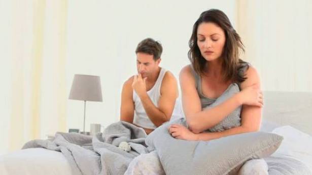 10 أسباب تدفع زوجك لرفض العلاقة الحميمة