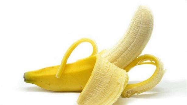 ما هي وظيفة الخيوط المزعجة التي نجدها على الموز؟