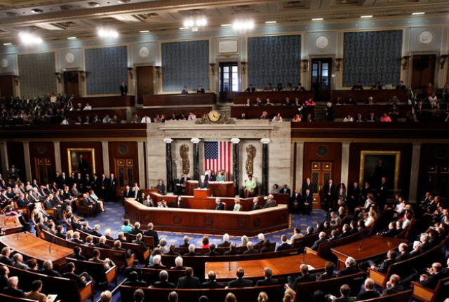 مجلس الشيوخ الأمريكي يقر مشروع قانون يوسع العقوبات ضد روسيا
