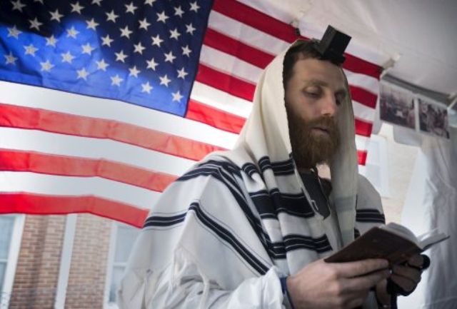 يهود أمريكا يهددون بقطع تمويلهم السخي عن إسرائيل للأبد.. لماذا؟