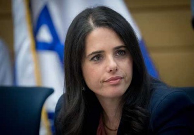 وزيرة القضاء الاسرائيلية تدعو لإبادة الفلسطينيين وذبح أمهاتهم وتؤكّد أنّ الصهيونيّة أهّم من حقوق الإنسان