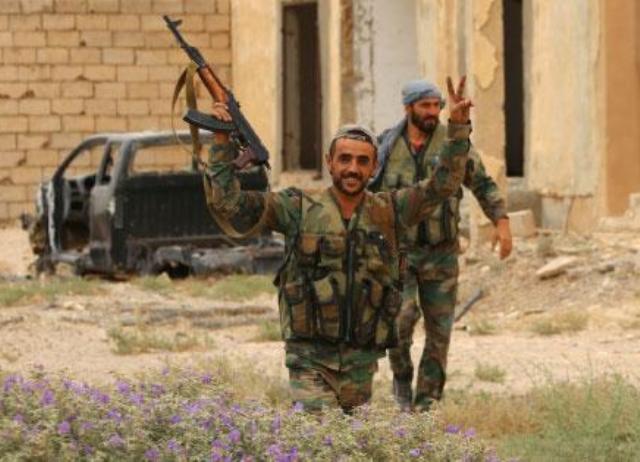 الجيش السوري يُعدّ لعملية منسقة على ضفتي الفرات