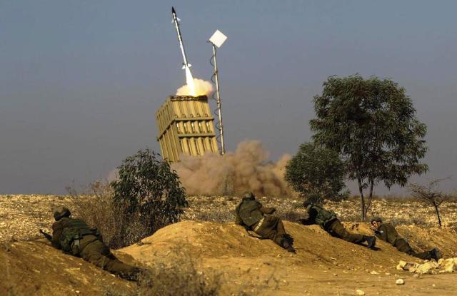 الصحافة "الإسرائيلية": القبة الحديدية عاجزة في الحرب المقبلة، والجيش غير مستعدّ على جبهتين