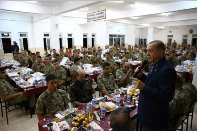 أردوغان يطوي «نزواتٍ» إقليمية ويمدّ يديه للخصوم.. «السلطان» وحيداً: أنا أعتذر