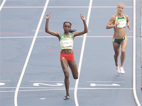 الإثيوبية أيانا تفتتح أم الألعاب بذهبية ورقم قياسي في الـ10 آلاف متر