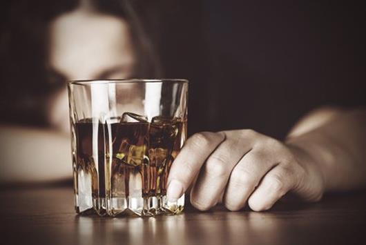 الكحول مسؤول عن 700 ألف إصابة بالسرطان