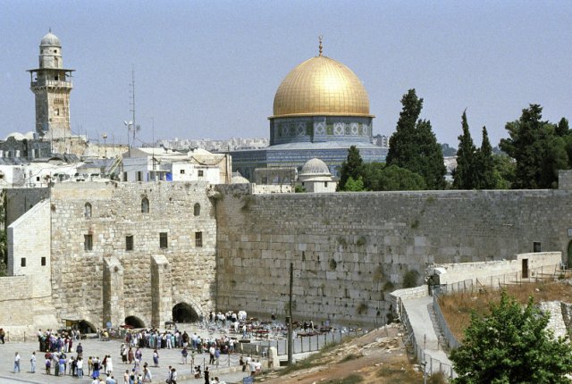 إسرائيل تقرر زيادة عدد ساعات اقتحام المستوطنين للأقصى