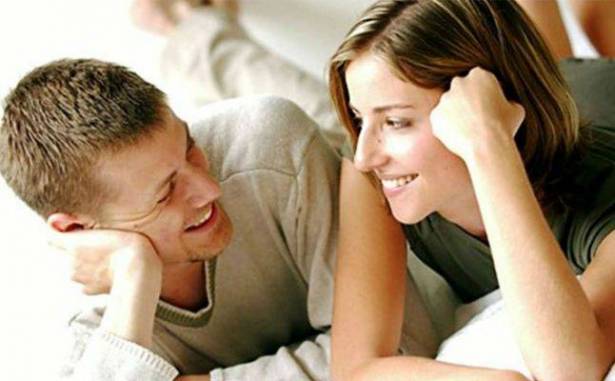 3 أحاديث ستعزّز علاقتك بزوجك!