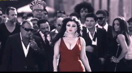 مصر توقف عرض فيلم هيفاء وهبي