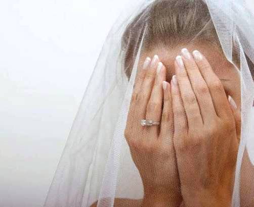 ما هو سبب بكاء العروس يوم زفاف ها معلومه قد تدهشك!