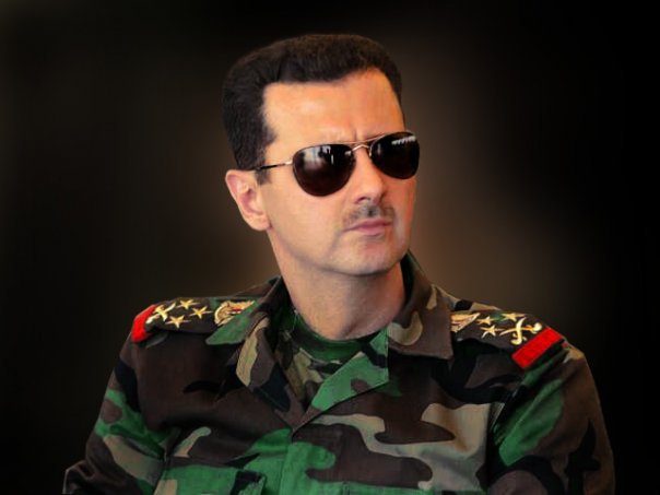 الرئيس الأسد يتصل هاتفياً بقائد مطار كويرس العسكري وقائد القوة العسكرية التي فكت الحصار عن المطار
