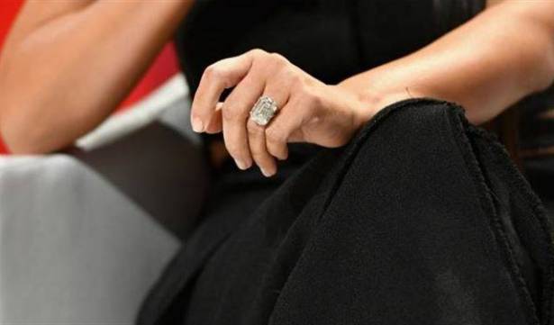 لماذا نضع خاتم الزواج في رابع إصبع باليد اليسرى؟