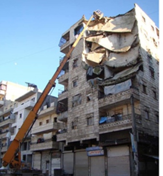 انهيارات مباني حلب ترعب قاطنيها!.. 85% مـن الأبنية متصدعة.. و10 آلاف مبنى عالية الخطورة