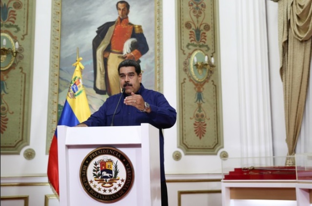 فنزويلا تعلن عن طرد الدبلوماسيين الأمريكيين المتبقيين لديها وتملهم 72 ساعة لمغادرة البلاد وتعتبر وجودهم يهدد استقرارها