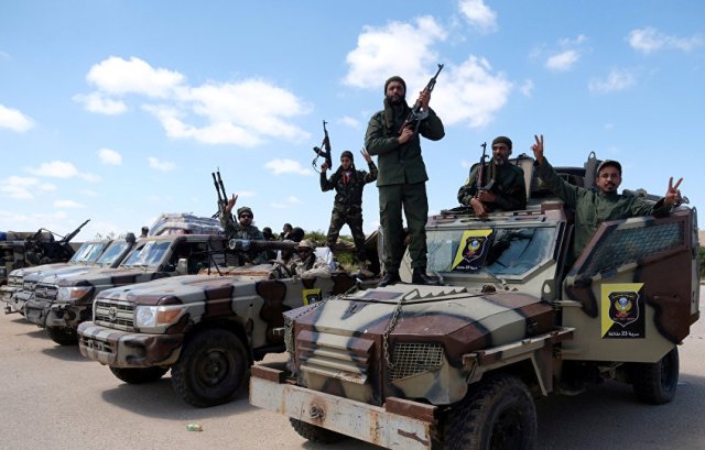 الجيش الليبي يرسل تعزيزات عسكرية جديدة إلى الغرب لإعادة السيطرة على غريان