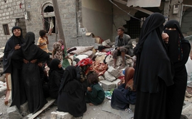 استشهاد ثماني نساء في تعز وغارات على صنعاء