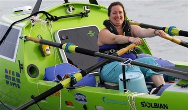 أول امرأة تعبر المحيط الهادئ في قارب بمفردها
