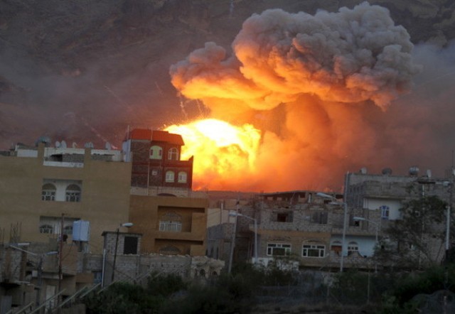 124 شهيدا بينهم نساء وأطفال بغارات العدوان على عدد من محافظات اليمن