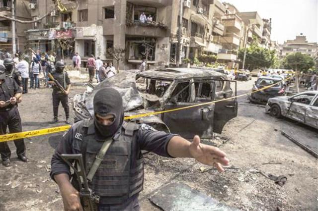 الإرهاب يُوجع مصر في ذكرى ثورتها.. اغتيال ينقل الصراع مع الدولة إلى مرحلة جديدة