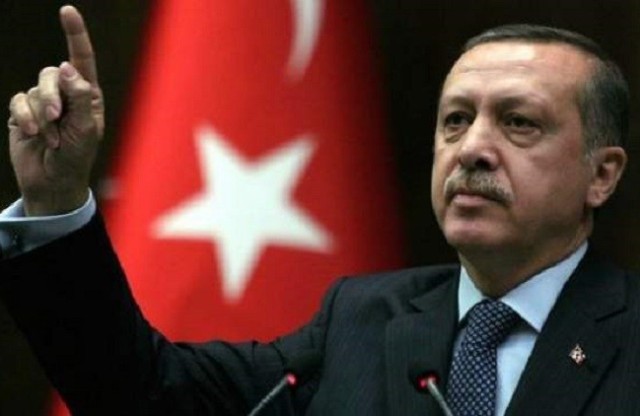 أردوغان يفرض نفسه «الحاكم الأوحد».. تعديلات دستورية تطيح بـ«العدالة والتنمية»!